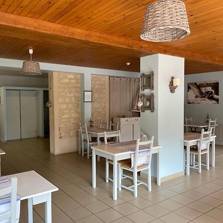 Le Vauban Hotel Merville-Franceville-Plage Buitenkant foto