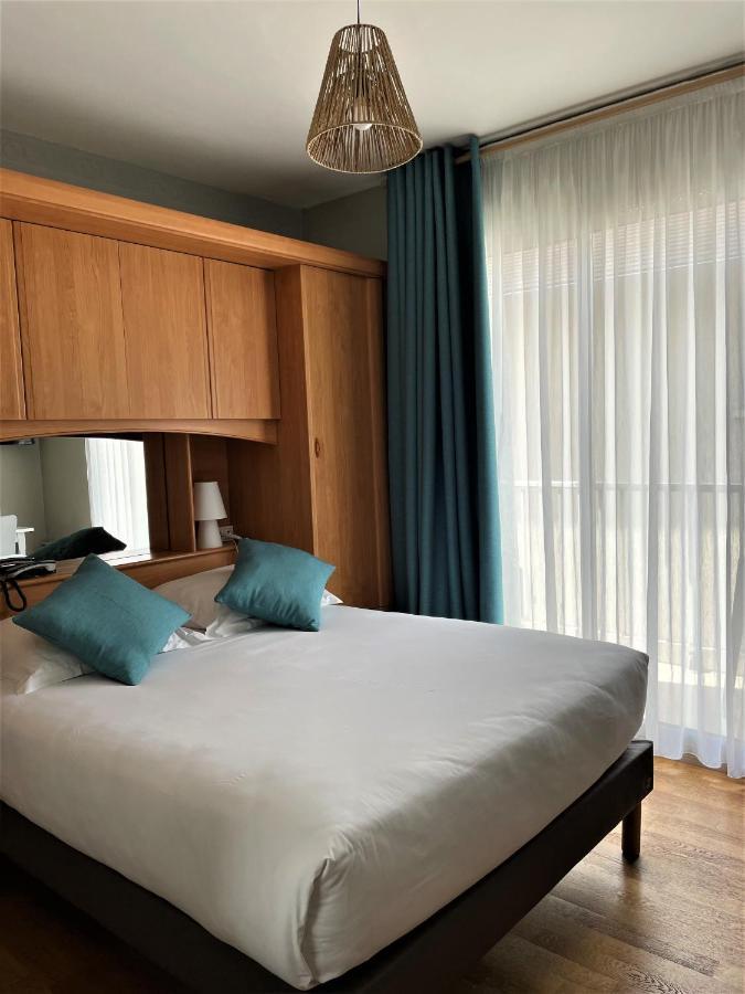 Le Vauban Hotel Merville-Franceville-Plage Buitenkant foto