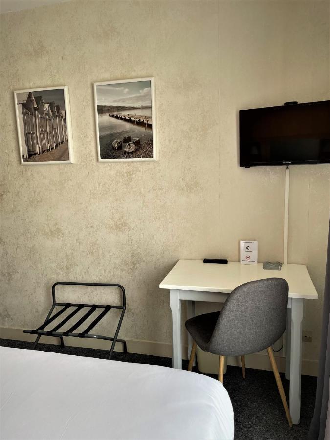Le Vauban Hotel Merville-Franceville-Plage Buitenkant foto