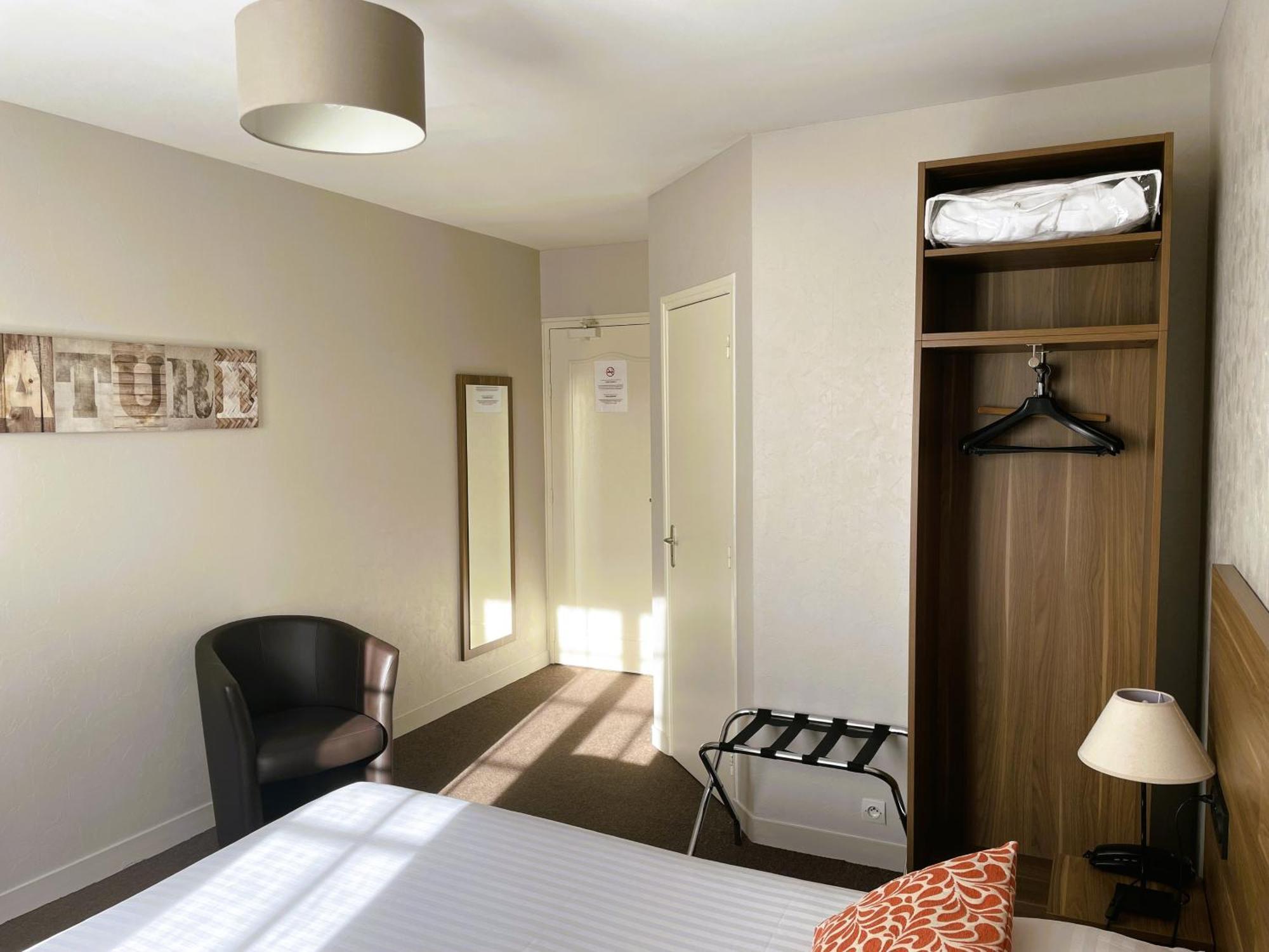 Le Vauban Hotel Merville-Franceville-Plage Buitenkant foto