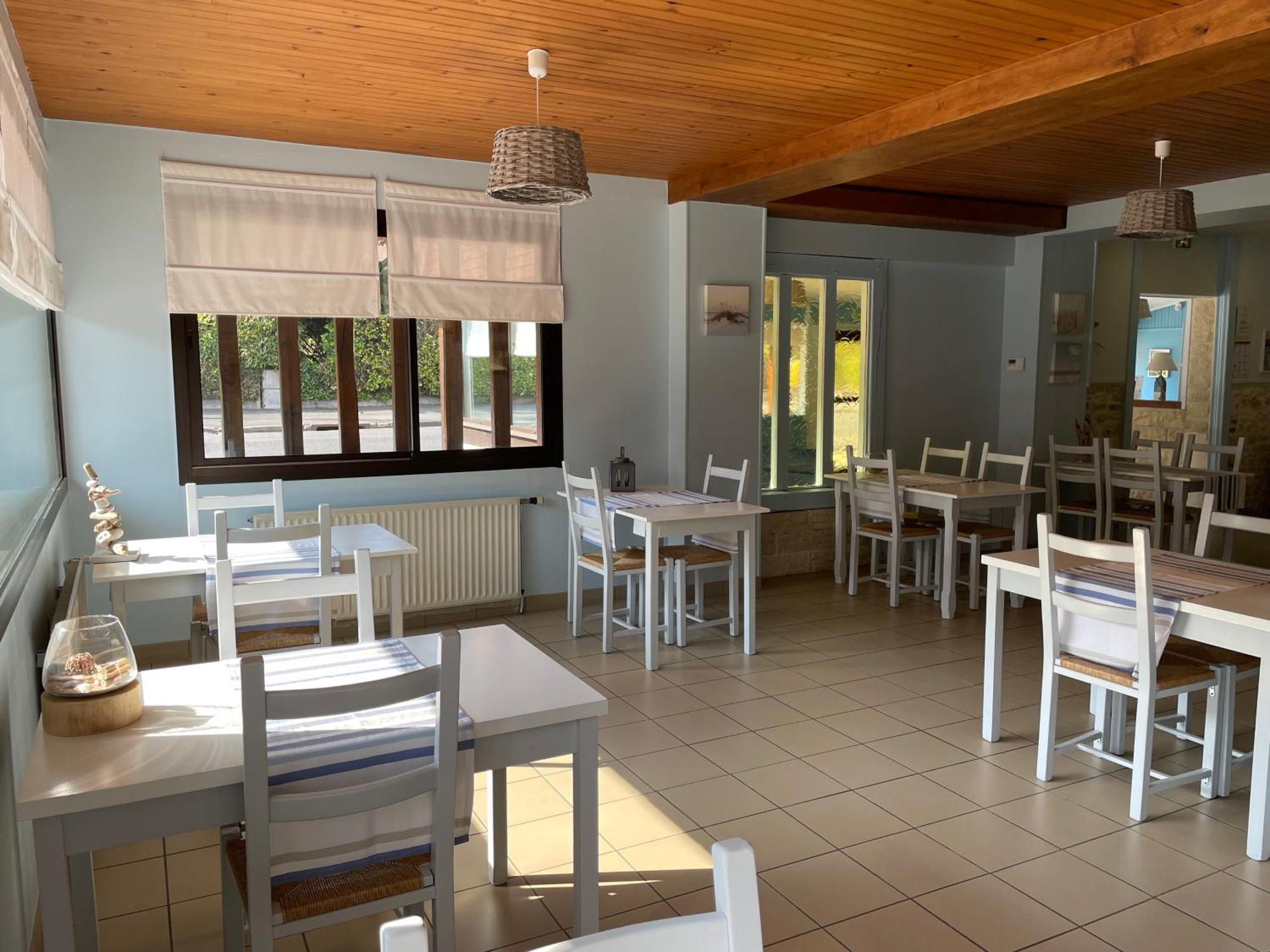 Le Vauban Hotel Merville-Franceville-Plage Buitenkant foto