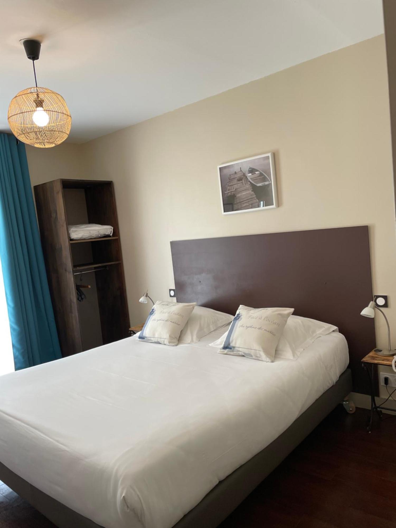 Le Vauban Hotel Merville-Franceville-Plage Buitenkant foto