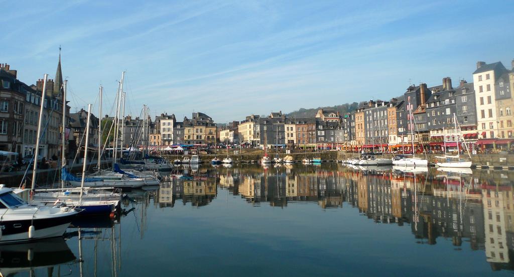 Le Vauban Hotel Merville-Franceville-Plage Buitenkant foto
