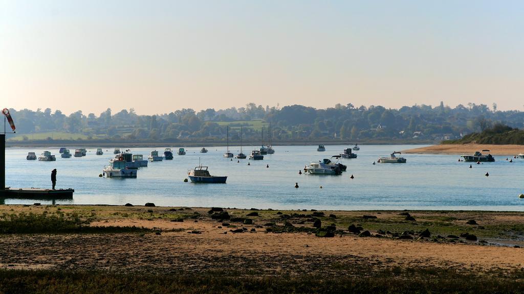 Le Vauban Hotel Merville-Franceville-Plage Buitenkant foto