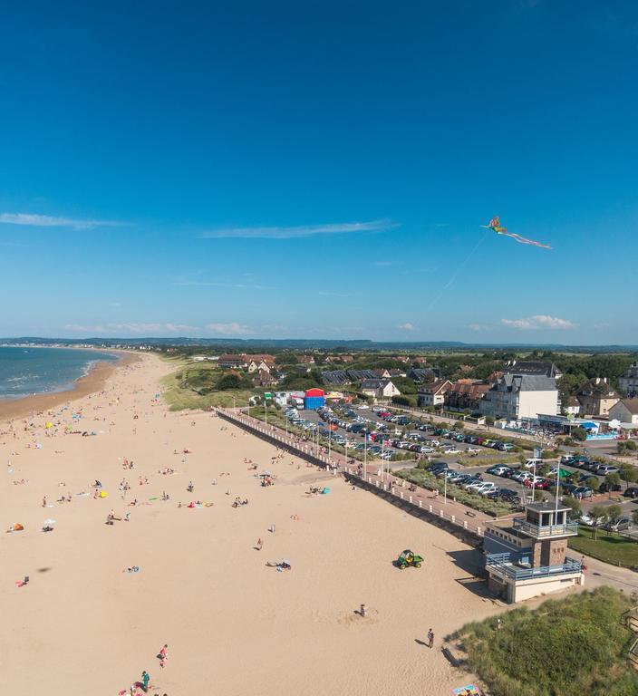 Le Vauban Hotel Merville-Franceville-Plage Buitenkant foto