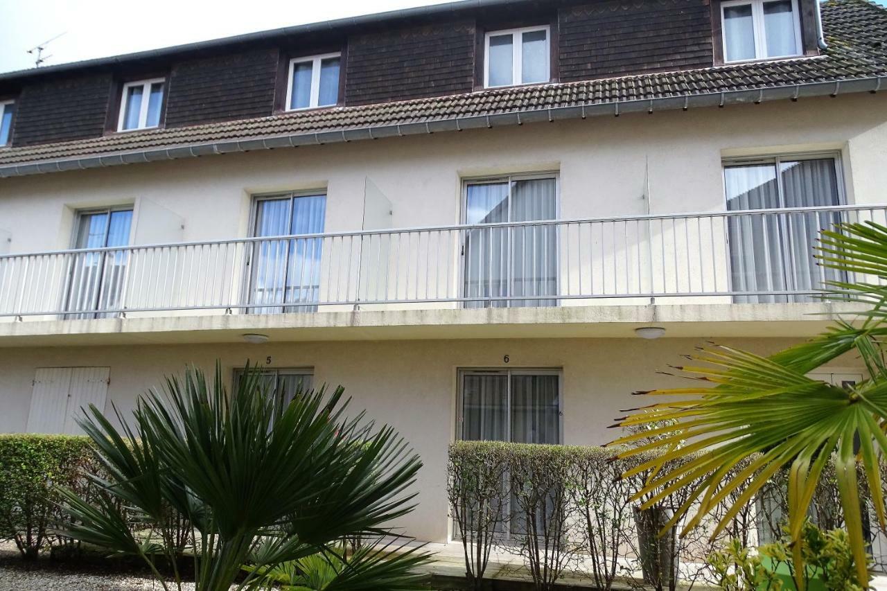 Le Vauban Hotel Merville-Franceville-Plage Buitenkant foto